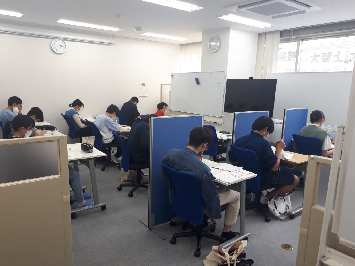 ５月の毎週土曜は「無料自習会」に参加しよう！！